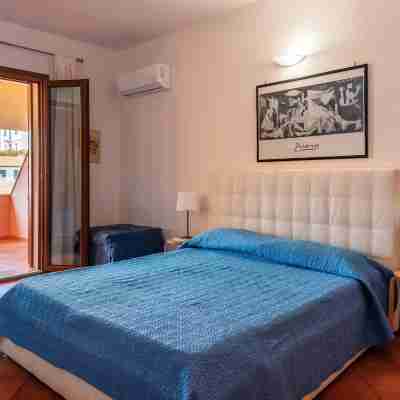 Relaxing Cristal Blu Studio Sleeps 3 Persons Rooms
