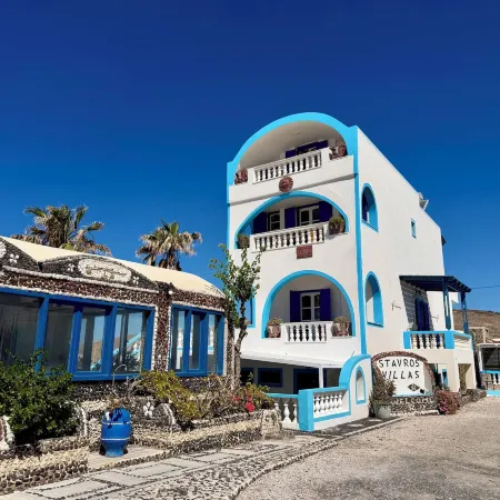 Stavros Beachfront Domes by Booking Kottas