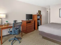 Red Lion Inn & Suites Bucyrus North Hotels in Crawford County