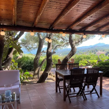 Domus Olivarum -Costa Smeralda Villetta 7 Persone, 4 PK, Wifi, Grande Giardino