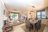 GuestReady - Sunset Golf with Private Garden - Condos