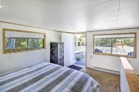 Coastal Pnw Gem w/ Hot Tub - Walk to Beach! - Wifi