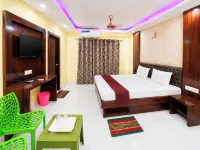 Hotel Arya Palace - 3 estrellas