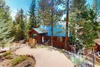 Projector & Deck! Family Cabin, 4 Mi to Lake Davis - Wifi