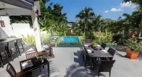 Sea Hills Resort - Pemandangan Pantai
