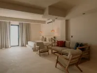 Zima Stays Hotels near Puerto Marquez