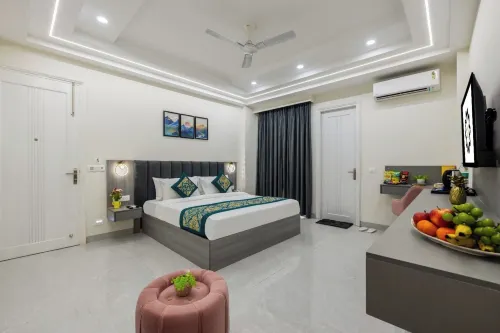 Hotel Delight Gurugram - 2-Star