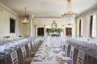 Buxted Park Country House - parking