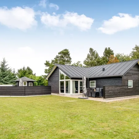 "Sunna" - 1.2km from the sea Hotels in Bindslev