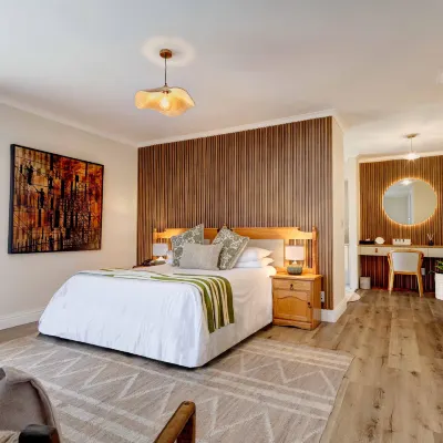 Bell Rosen Guest House Hotels near Willowbridge Shopping Centre