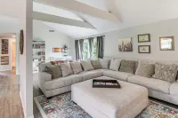 Great for Families! Schertz Getaway 6 Mi to Zoo - Wifi