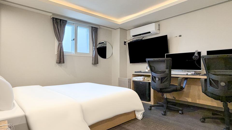 day and night hotel