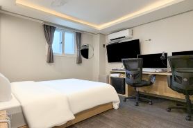 day and night hotel