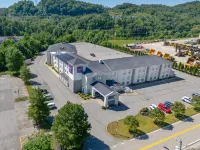 Sleep Inn & Suites Cross Lanes - South Charleston - parking