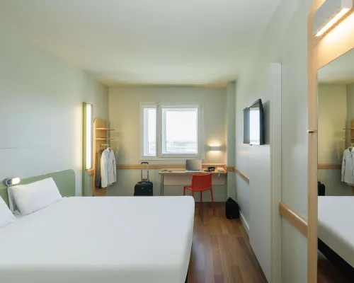 Ibis Budget Malaga Aeropuerto Avenida Velazquez Hotels near Guadalmar