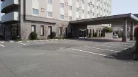 Hotel Route-Inn Dai-ni Kameyama Inter - parking
