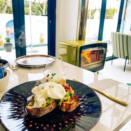Le Petit Manoir Boutique Hotel