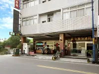 รอยัล บิสซิเนส โฮเทล โรงแรมใกล้ต้นฟูซี