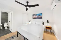 Family Condo with Queen Beds & Ocean Views from 3 Lanais! - 2-Star