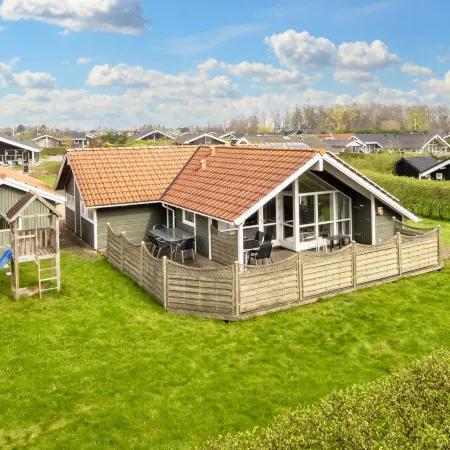 8 person holiday home in Juelsminde-By Traum