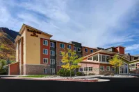 Residence Inn Glenwood Springs - parking