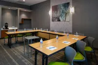 SpringHill Suites Elizabethtown - parking