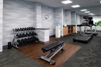 Fairfield Inn & Suites Beloit - parking