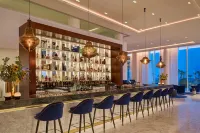 Parklane, a Luxury Collection Resort & Spa, Limassol - С баром