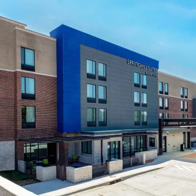 SpringHill Suites Kansas City Plaza Hotels near Midtown - Westport