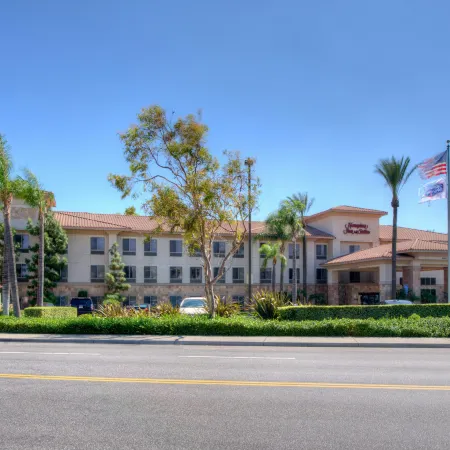 Hampton Inn & Suites Ontario
