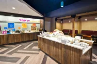 Tru by Hilton Sterling Heights Detroit - breakfast