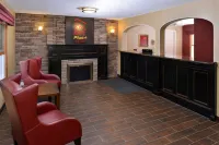 Red Roof Plus+ & Suites Guilford - WiFi