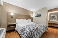 Red Roof Inn Columbus West - Hilliard - Parkplatz