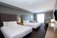 Sandman Hotel Hamilton - 3-Star