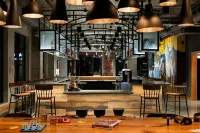 Moxy Omaha Downtown - Bãi đậu xe