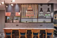 Holiday Inn TAUNTON M5, JCT.25 by IHG - バー