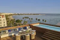 Hôtel Barrière le Majestic Cannes - sul mare