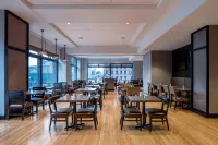 Embassy Suites by Hilton Minneapolis Downtown - breakfast