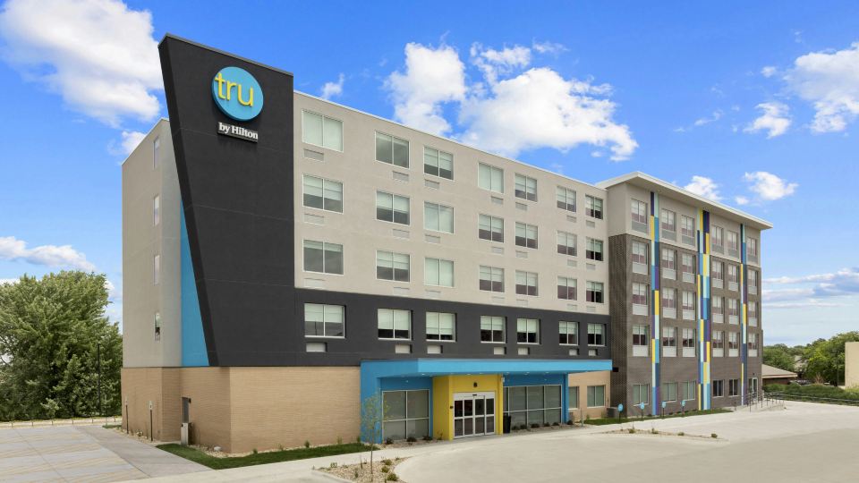 Tru by Hilton Lincoln East