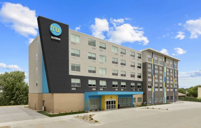 Tru by Hilton Lincoln East