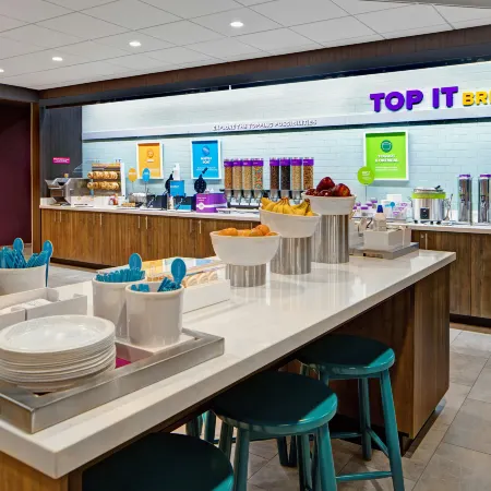 Tru by Hilton Austin Airport