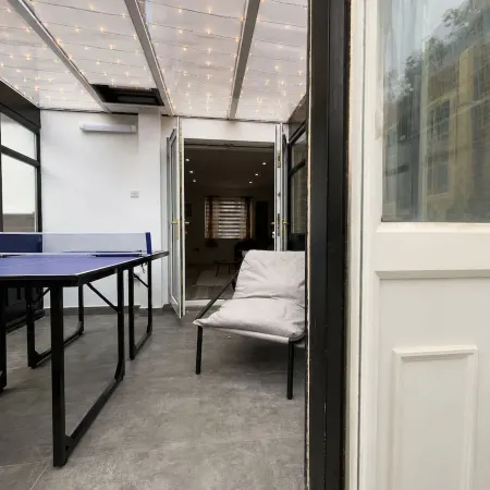 Perfect Booking Bright 3 Bed Home w Garden Sunroom