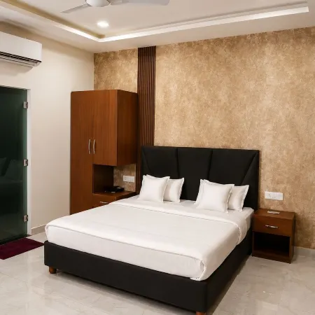 Hotel Maurya Greens