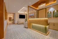 Sterling Varanasi - 2-Star
