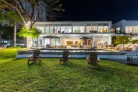 Casa Luna del Mar · Beachfront 7BR, Pool & Staff - Alojamientos