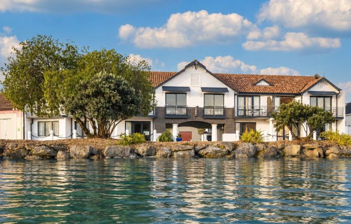 Harbourside Lodge