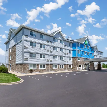 Holiday Inn Express & Suites FREDERICTON by IHG