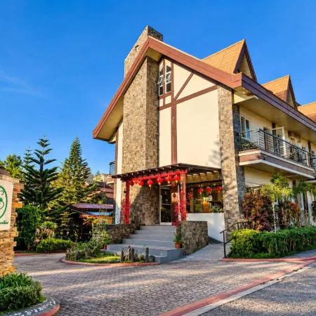 Elliannah Pines Hotel