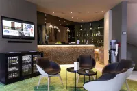 B&B HOTEL Mons Centre Hôtels à : Saint-Ghislain