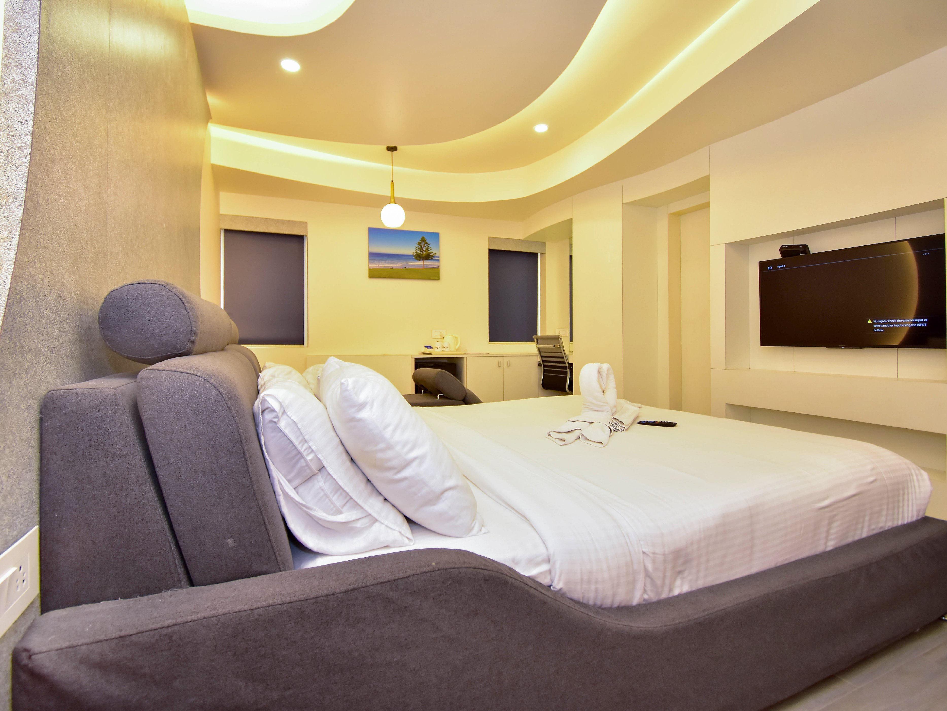 Sps Grand Inn Reviews Deals Photos Price Trip Com